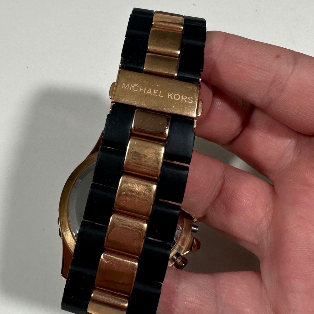 Michael Kors Black & Rose Gold Watch - Picture 6 of 7